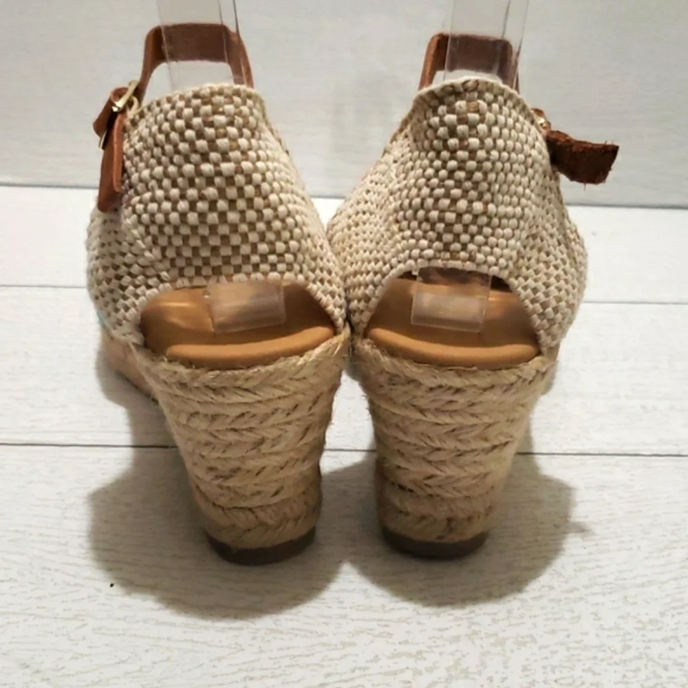 Anthropologie 39 canvas espadrilles wedges blue and cream shoes